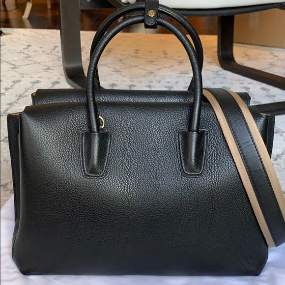 MCM Milla Medium Tote in Grained Leather - Picture 2 of 10
